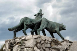monumento ai Lupi di Toscana, San Giovanni di Duino; SottoMonfalcone