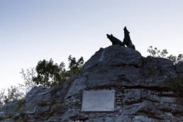 monumento ai Lupi di Toscana, San Giovanni di Duino; SottoMonfalcone